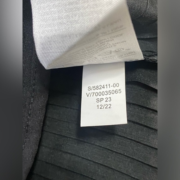 NWOT BANANA REPUBLIC PLEATED BLOUSE WOMEN‘S SIZE M - Picture 9 of 10